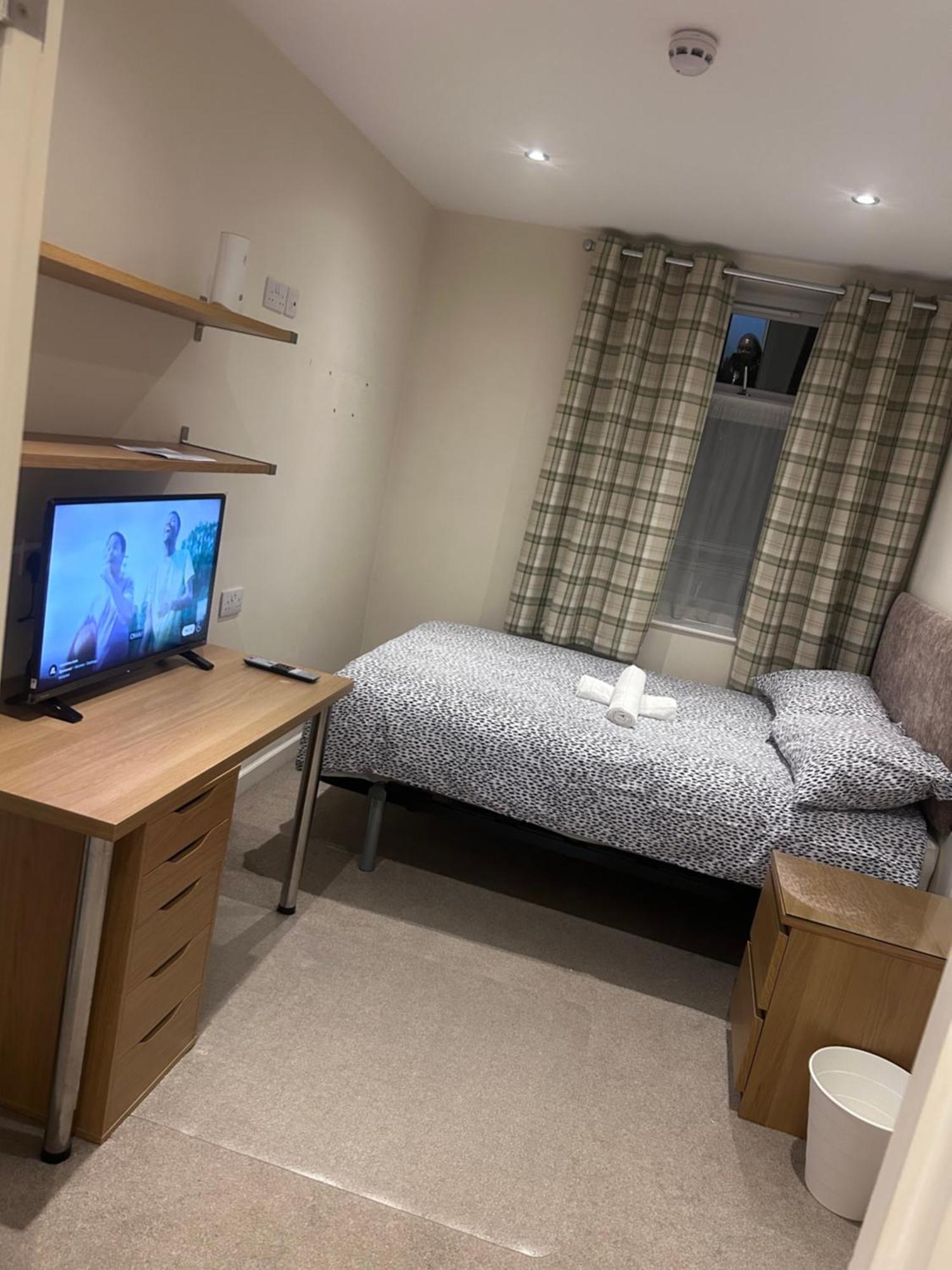 Seaford Guest House Pri Stoke-on-Trent Ngoại thất bức ảnh
